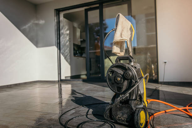 Best Pool Deck Cleaning in Dickinson, ND
